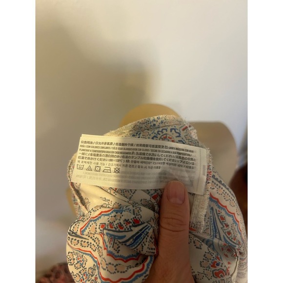 Abercrombie & Fitch Paisley Print Strappy Tank Top Size Medium - Picture 4 of 5